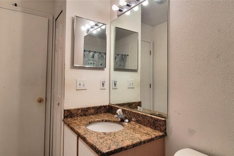 Adosado en venta en Brandon, Florida, 2 dormitorios, 138.42 m2 № 1624602 - foto 29