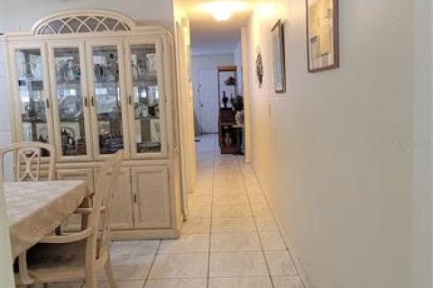 Adosado en venta en Brandon, Florida, 2 dormitorios, 138.42 m2 № 1624602 - foto 15