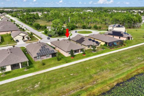 House in Port St. Lucie, Florida 4 bedrooms, 191.94 sq.m. № 2086847 - photo 5
