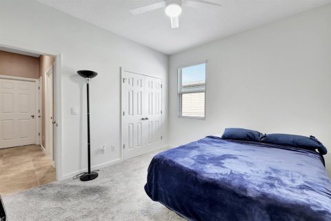 House in Port St. Lucie, Florida 4 bedrooms, 191.94 sq.m. № 2086847 - photo 26