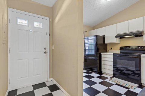 Condo in Dunedin, Florida, 2 bedrooms  № 1847490 - photo 9