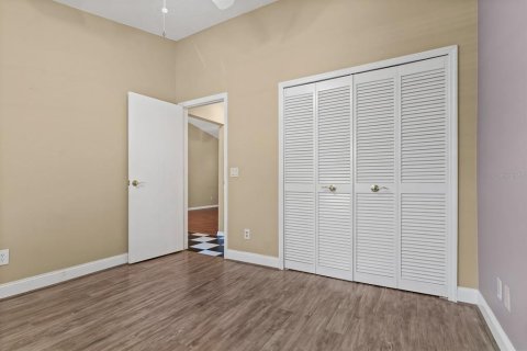 Condo in Dunedin, Florida, 2 bedrooms  № 1847490 - photo 17