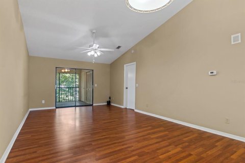 Condo in Dunedin, Florida, 2 bedrooms  № 1847490 - photo 11