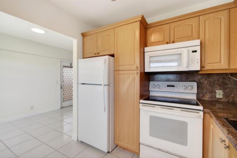 Купить кондоминиум в Бока-Ратон, Флорида 3 комнаты, 78.04м2, № 2083819 - фото 20