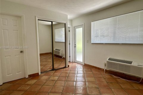 Copropriété à louer à Fort Lauderdale, Floride: 1 chambre, 62.71 m2 № 2176547 - photo 13
