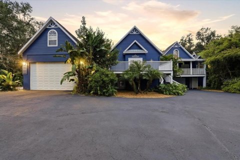 Casa en Brandon, Florida 6 dormitorios, 550.54 m2 № 2108137