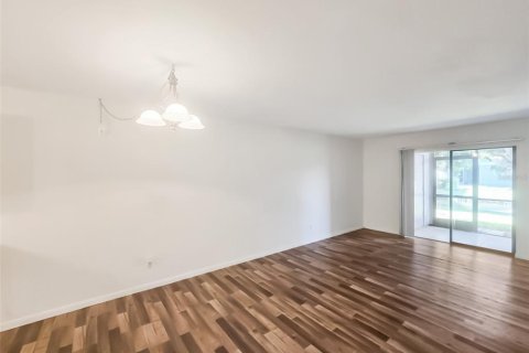 Condominio en alquiler en Bradenton, Florida, 2 dormitorios, 86.96 m2 № 1822731 - foto 10