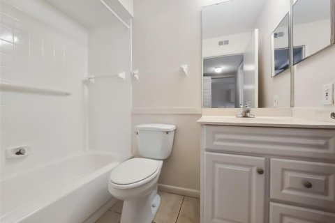 Condominio en alquiler en Bradenton, Florida, 2 dormitorios, 86.96 m2 № 1822731 - foto 8