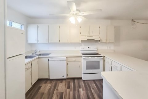 Condominio en alquiler en Bradenton, Florida, 2 dormitorios, 86.96 m2 № 1822731 - foto 3