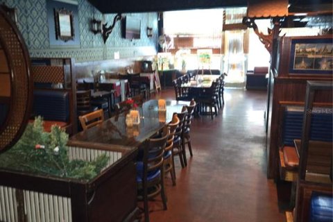 Propiedad comercial en alquiler en Palm Harbor, Florida, 661.84 m2 № 1881395 - foto 16