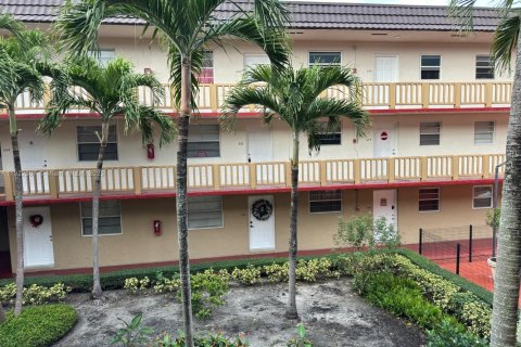 Снять в аренду кондоминиум в Хайалиа, Флорида 1 спальня, 55.37м2, № 1976321 - фото 1