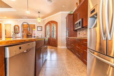 House in Groveland, Florida 3 bedrooms, 233.37 sq.m. № 2142099 - photo 13