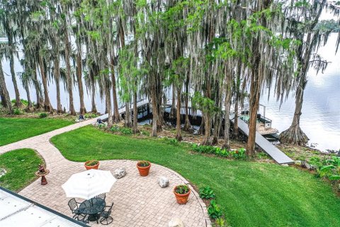 House in Groveland, Florida 3 bedrooms, 233.37 sq.m. № 2142099 - photo 6