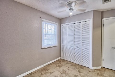 Condominio en alquiler en Tampa, Florida, 2 dormitorios, 85.84 m2 № 2118010 - foto 5