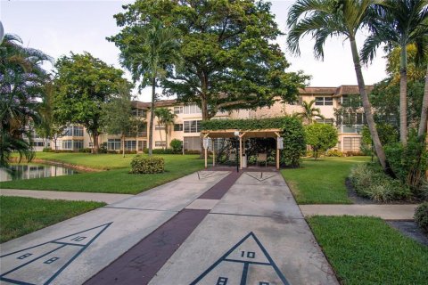 Condominio en venta en Lauderdale Lakes, Florida, 1 dormitorio, 63.55 m2 № 2146540 - foto 23