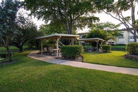 Condominio en venta en Lauderdale Lakes, Florida, 1 dormitorio, 63.55 m2 № 2146540 - foto 19