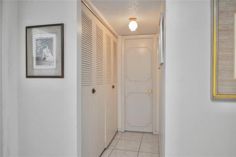 Condominio en venta en Lauderdale Lakes, Florida, 1 dormitorio, 63.55 m2 № 2146540 - foto 11