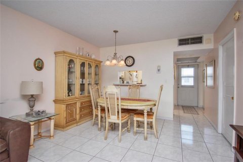 Condominio en venta en Lauderdale Lakes, Florida, 1 dormitorio, 63.55 m2 № 2146540 - foto 8
