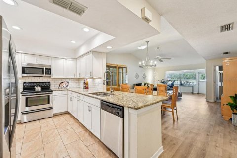 Casa en alquiler en Sarasota, Florida, 2 dormitorios, 124.49 m2 № 1854323 - foto 10