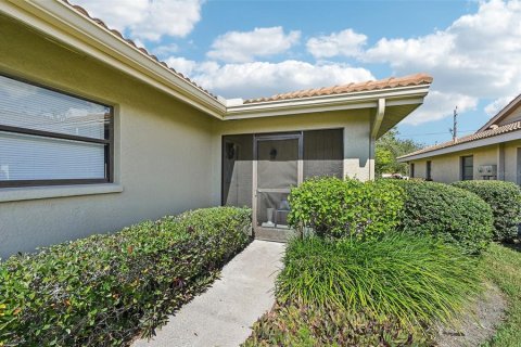 Casa en alquiler en Sarasota, Florida, 2 dormitorios, 124.49 m2 № 1854323 - foto 2