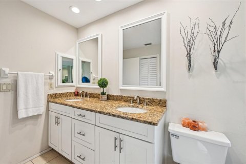 Casa en alquiler en Sarasota, Florida, 2 dormitorios, 124.49 m2 № 1854323 - foto 28