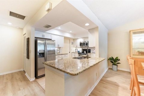 Casa en alquiler en Sarasota, Florida, 2 dormitorios, 124.49 m2 № 1854323 - foto 11