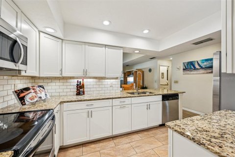 Casa en alquiler en Sarasota, Florida, 2 dormitorios, 124.49 m2 № 1854323 - foto 13