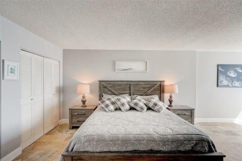 Copropriété à vendre à Longboat Key, Floride: 2 chambres, 136.57 m2 № 1765368 - photo 14