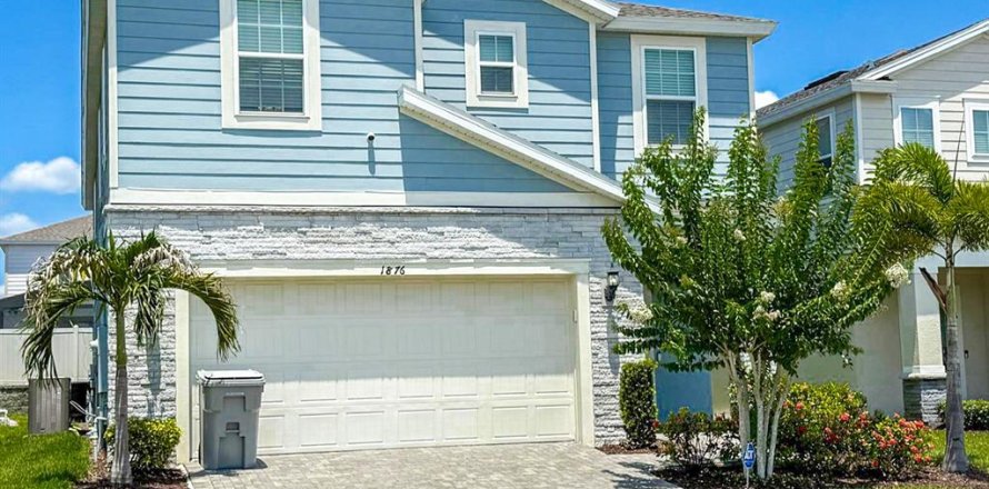 House in Davenport, Florida 7 bedrooms, 304.91 sq.m. № 1769625