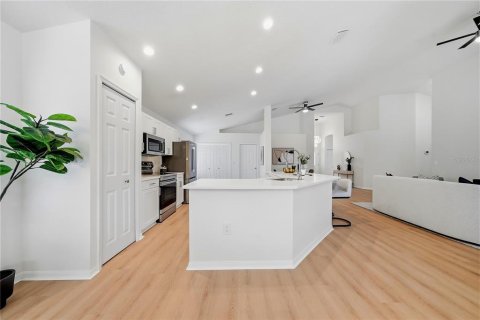 Villa ou maison à vendre à Sarasota, Floride: 3 chambres, 165.27 m2 № 2329883 - photo 14