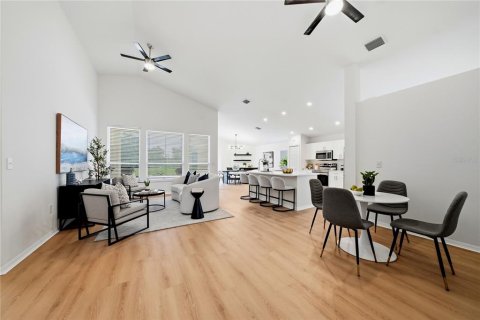 Villa ou maison à vendre à Sarasota, Floride: 3 chambres, 165.27 m2 № 2329883 - photo 9