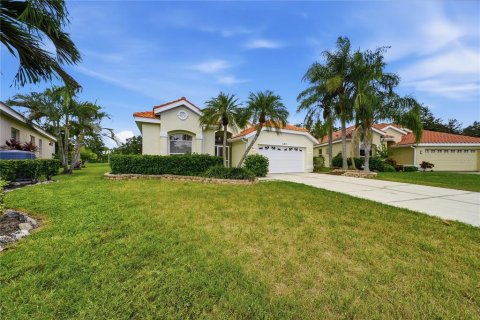 Villa ou maison à vendre à Sarasota, Floride: 3 chambres, 165.27 m2 № 2329883 - photo 2