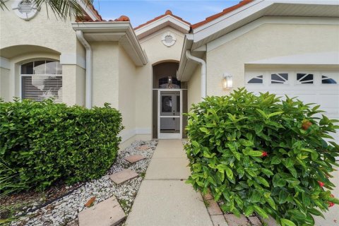 Villa ou maison à vendre à Sarasota, Floride: 3 chambres, 165.27 m2 № 2329883 - photo 4
