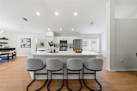 Villa ou maison à vendre à Sarasota, Floride: 3 chambres, 165.27 m2 № 2329883 - photo 13