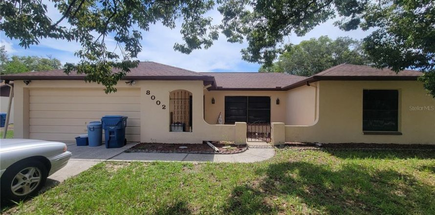 Villa ou maison à Spring Hill, Floride 3 chambres, 163.97 m2 № 1853370