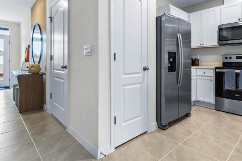 Touwnhouse à vendre à Lakeland, Floride: 3 chambres, 135.92 m2 № 1810347 - photo 5