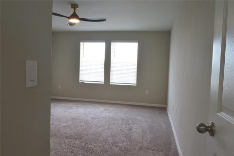House in Wesley Chapel, Florida 5 bedrooms, 229.47 sq.m. № 1815963 - photo 30
