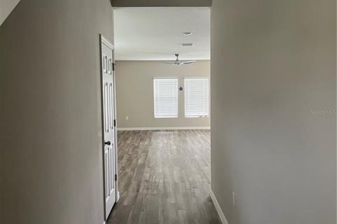 House in Wesley Chapel, Florida 5 bedrooms, 229.47 sq.m. № 1815963 - photo 5