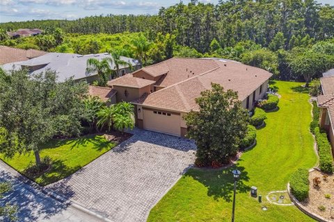Casa en venta en Poinciana, Florida, 4 dormitorios, 271 m2 № 1912840 - foto 1