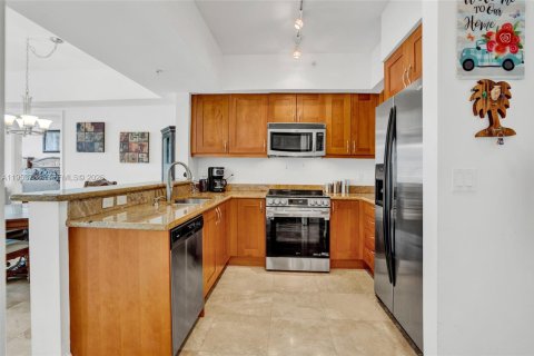 Copropriété à vendre à Hallandale Beach, Floride: 2 chambres, 97.73 m2 № 2153281 - photo 5