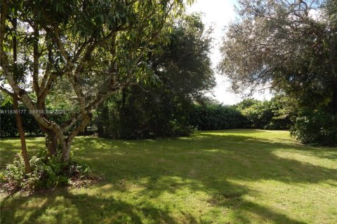 House in Miami, Florida 4 bedrooms, 138.05 sq.m. № 1819912 - photo 22