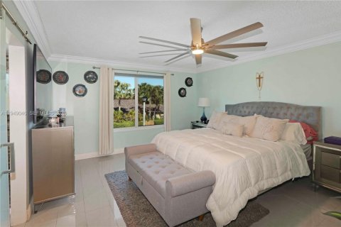 Villa ou maison à vendre à Miami, Floride: 5 chambres, 195.28 m2 № 2004856 - photo 26