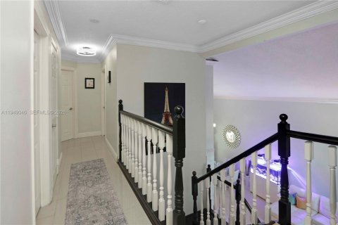 Villa ou maison à vendre à Miami, Floride: 5 chambres, 195.28 m2 № 2004856 - photo 29