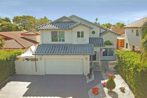 Villa ou maison à Miami, Floride 5 chambres, 195.28 m2 № 2004856