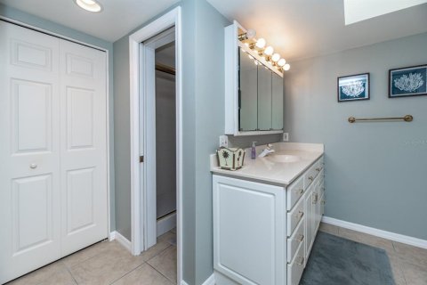 Condo in Holmes Beach, Florida, 2 bedrooms  № 1508954 - photo 27