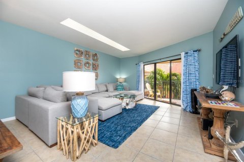Condo in Holmes Beach, Florida, 2 bedrooms  № 1508954 - photo 9