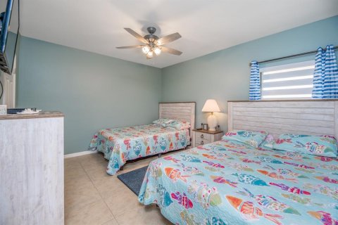 Condo in Holmes Beach, Florida, 2 bedrooms  № 1508954 - photo 28