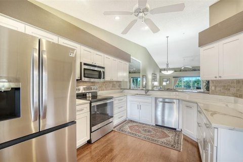 Condo in Sarasota, Florida, 2 bedrooms  № 2199577 - photo 15