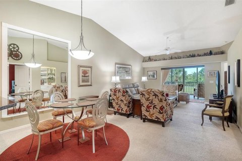 Condo in Sarasota, Florida, 2 bedrooms  № 2199577 - photo 4