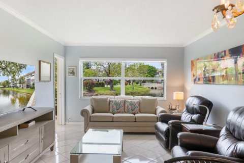 Condo in Lauderdale Lakes, Florida, 1 bedroom  № 1737784 - photo 4